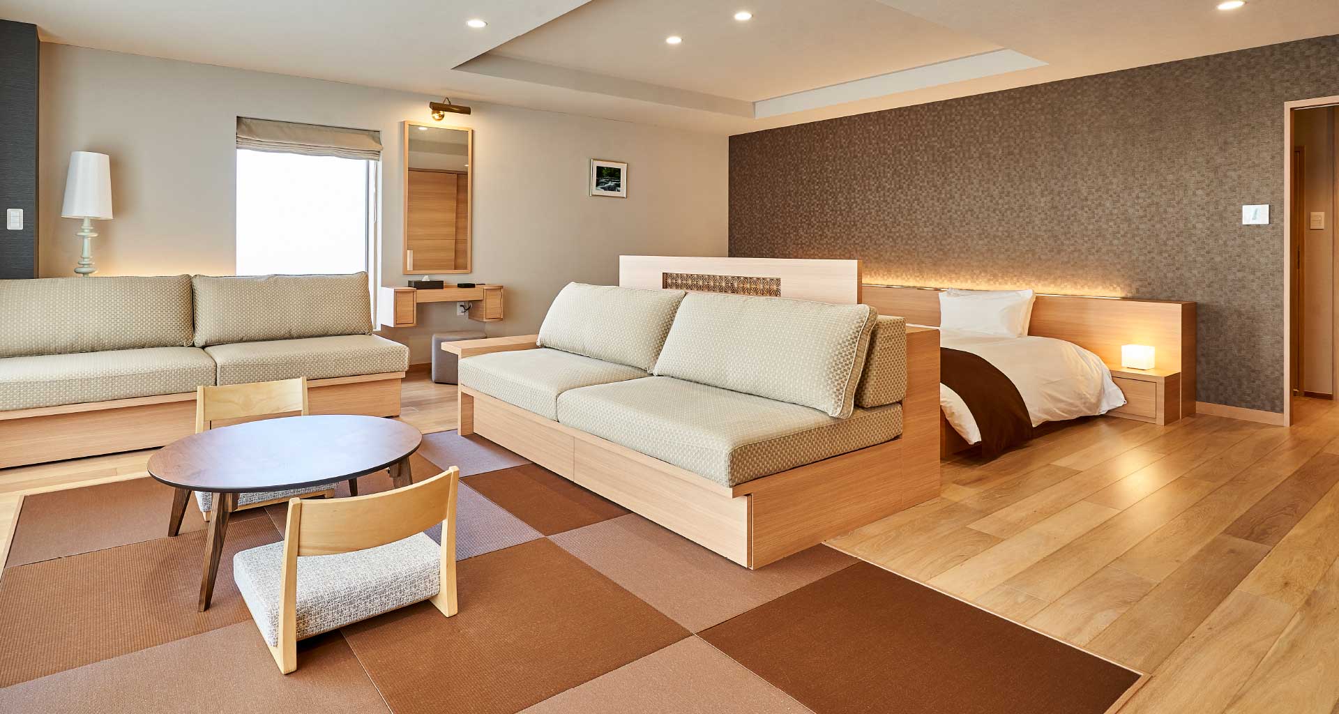 ラグジュアリージュニアスイート